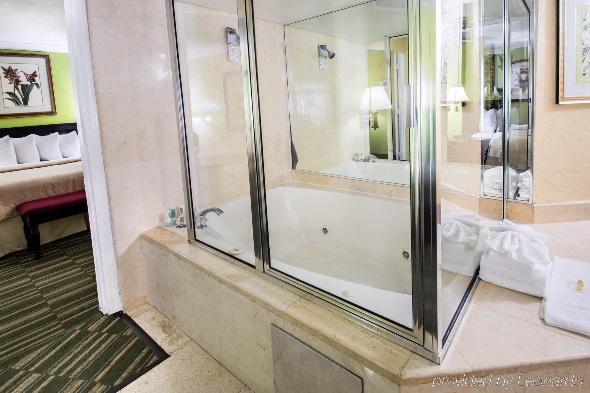 Quality Inn Ormond Beach Oceanfront Экстерьер фото