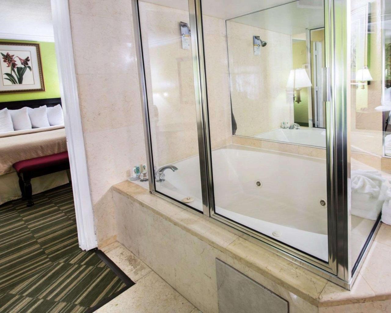 Quality Inn Ormond Beach Oceanfront Экстерьер фото